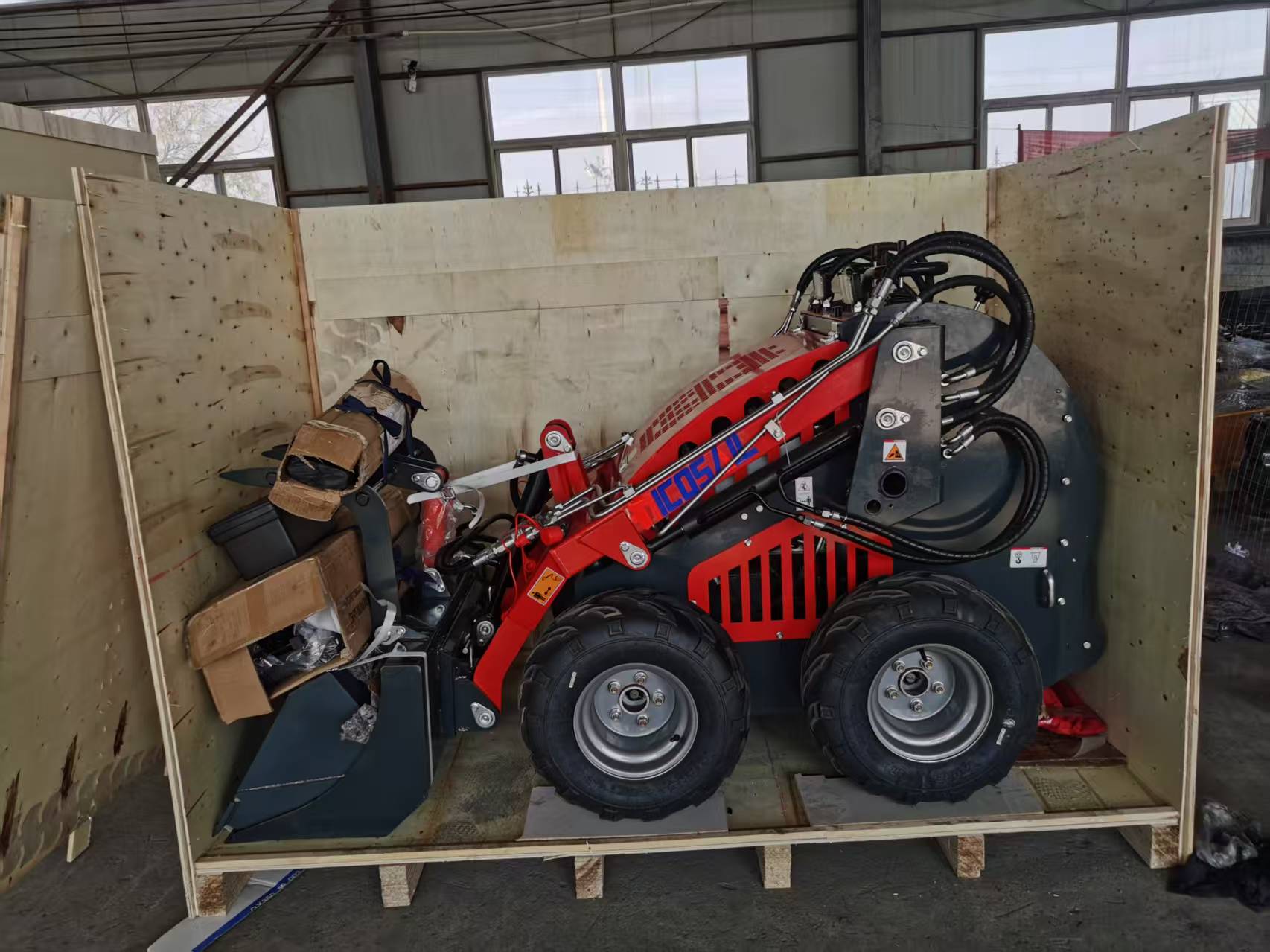Skid Steer Loader - รถตักล้อยางแบบสกิดสเตียร์ 380E ขับเคลื่อนสี่ล้อ พร้อมรางยาง รถตักขนาดกะทัดรัดอเนกประสงค์
